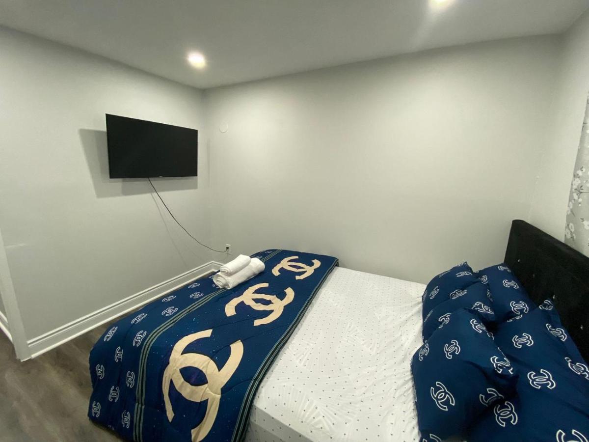 Treasure'S Lodge Миссиссага Экстерьер фото